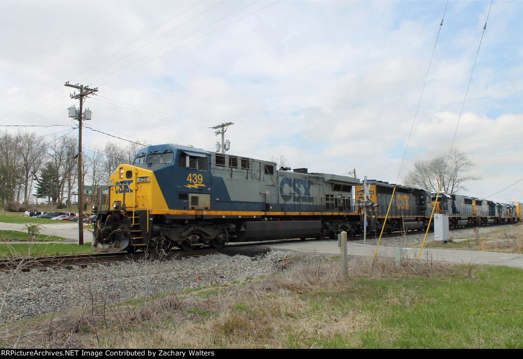 CSX 439 4018